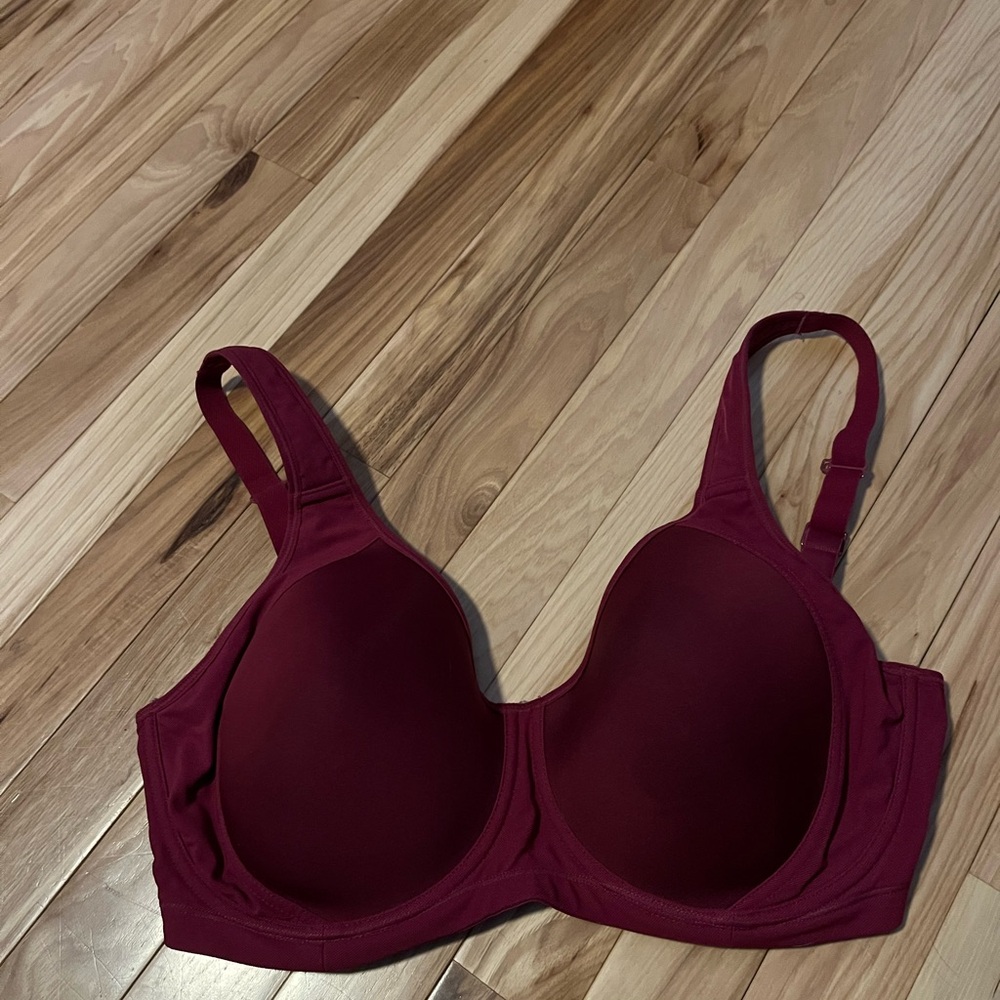 Women's Burgundy Underwire Sports Bra